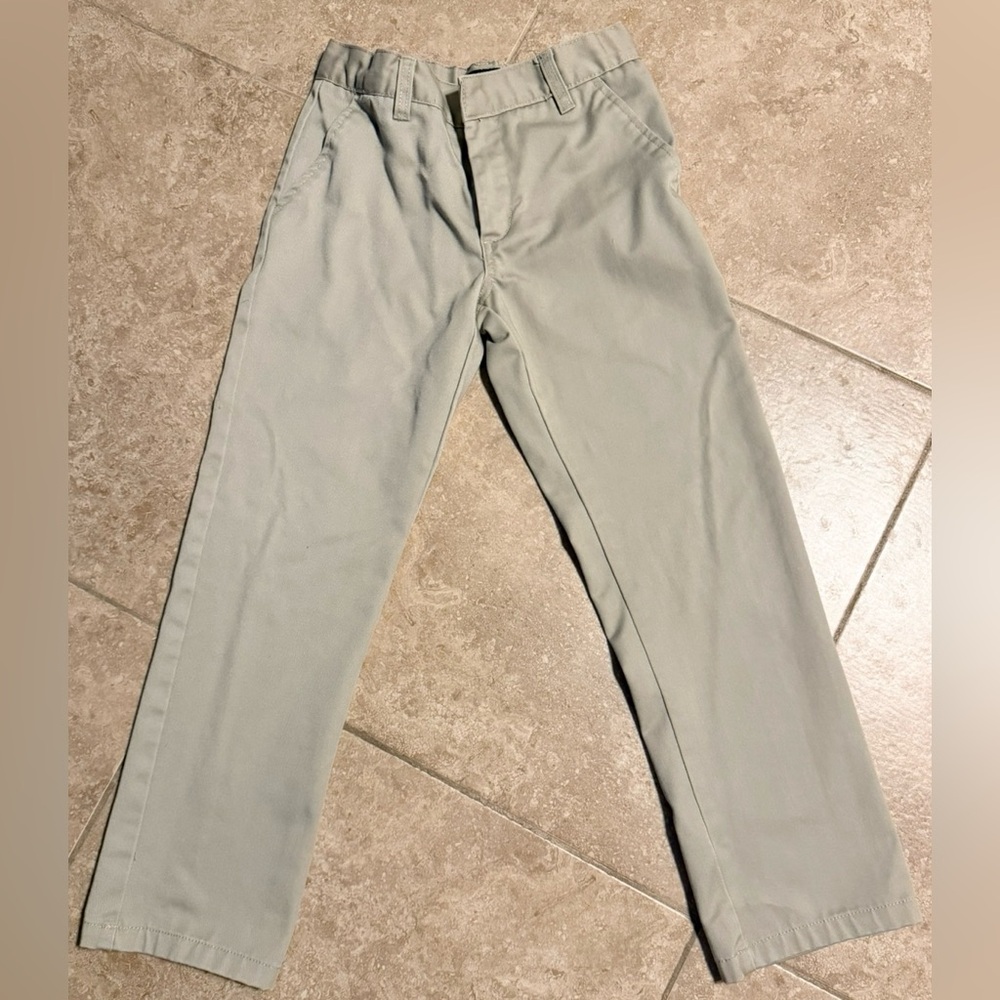 $5 BOYS TAN PANTS SIZE 12 GREAT CONDITION. $5 WHEN BUNDLED WITH 3 OR MORE ITEMS